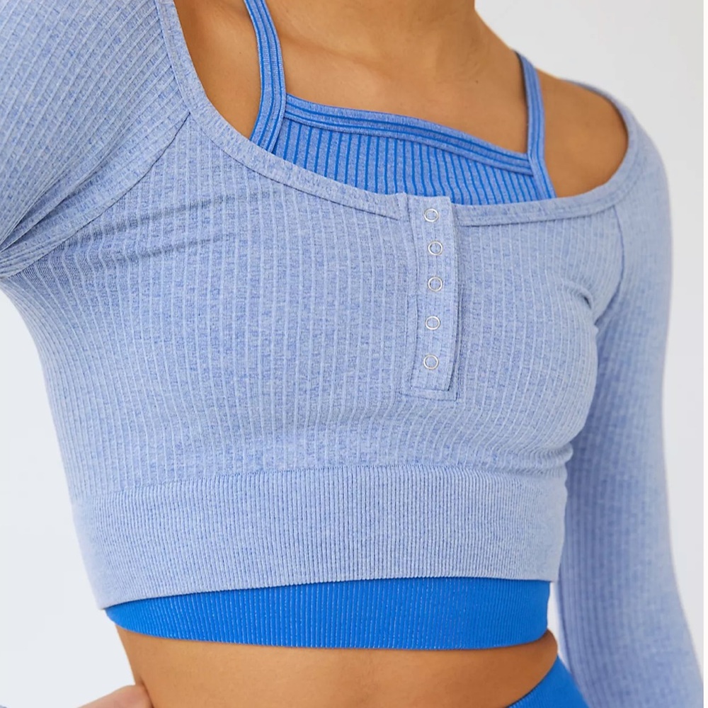 🌺Free people through the night Henley crop top - Picture 1 of 15